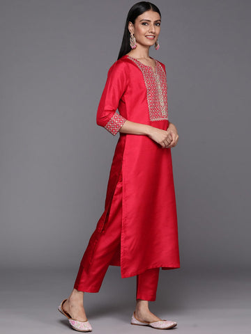 varanga pink embroidered kurta paired with tonal straight bottom and contrast dupatta